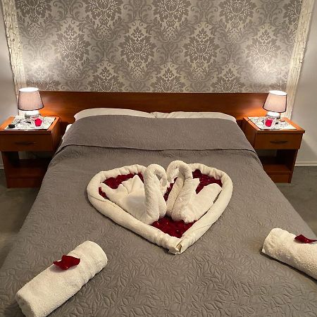 Restauracja Hotel Kassandra Września المظهر الخارجي الصورة