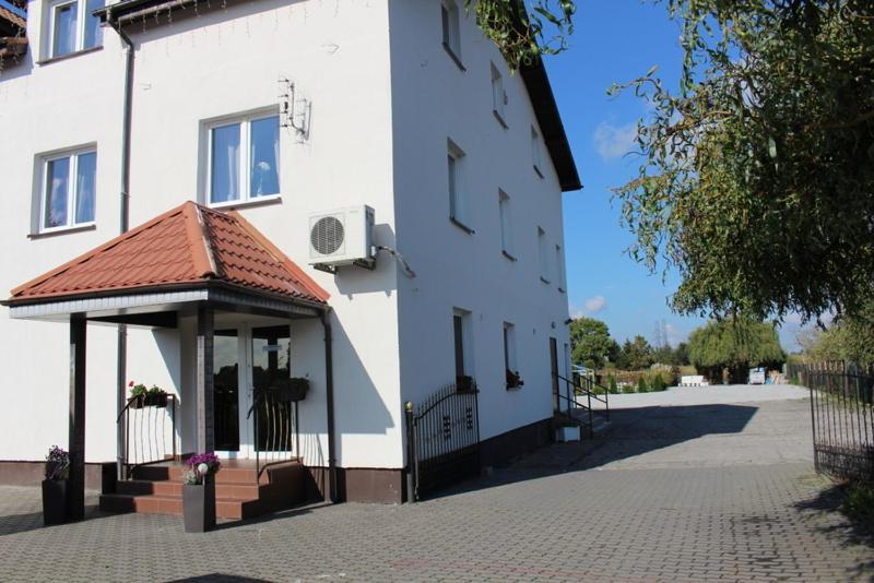 Restauracja Hotel Kassandra Września المظهر الخارجي الصورة