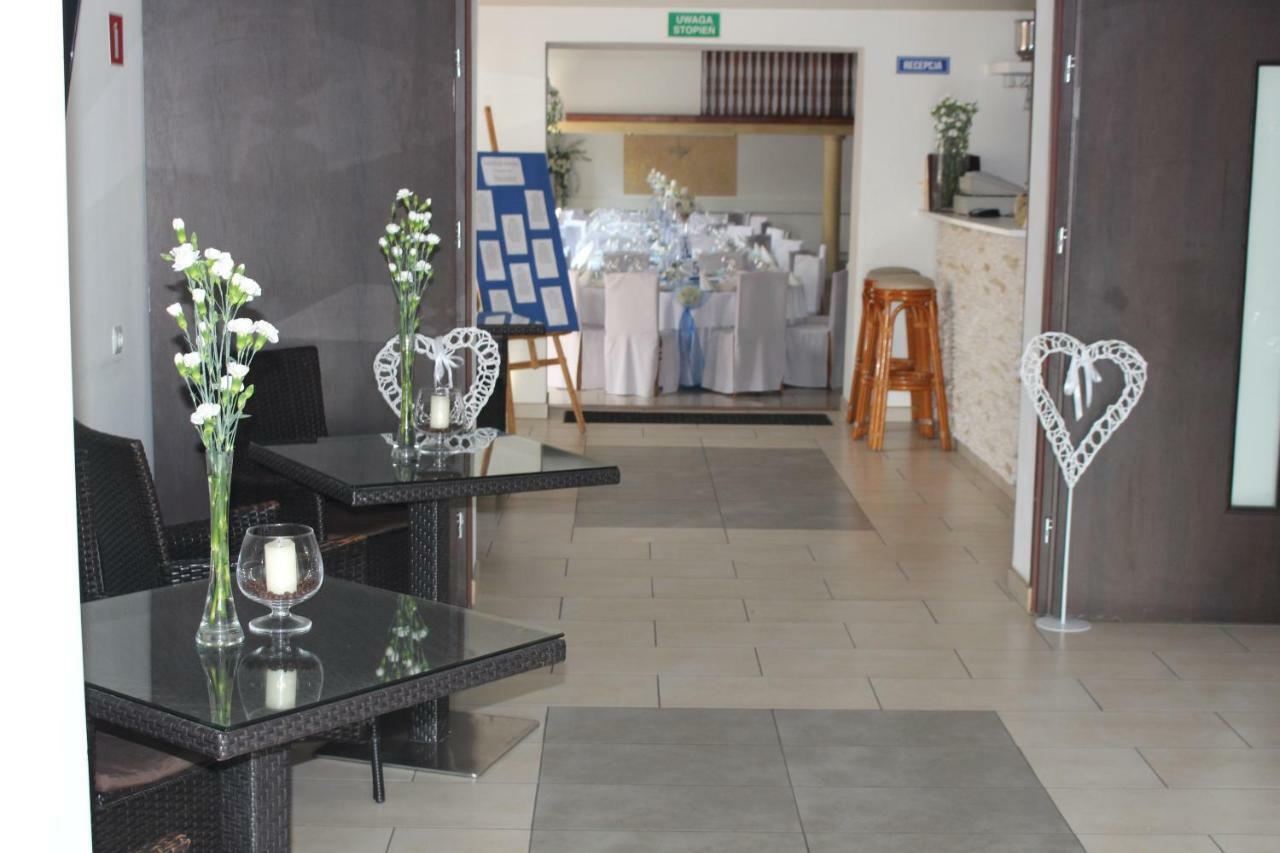 Restauracja Hotel Kassandra Września المظهر الخارجي الصورة