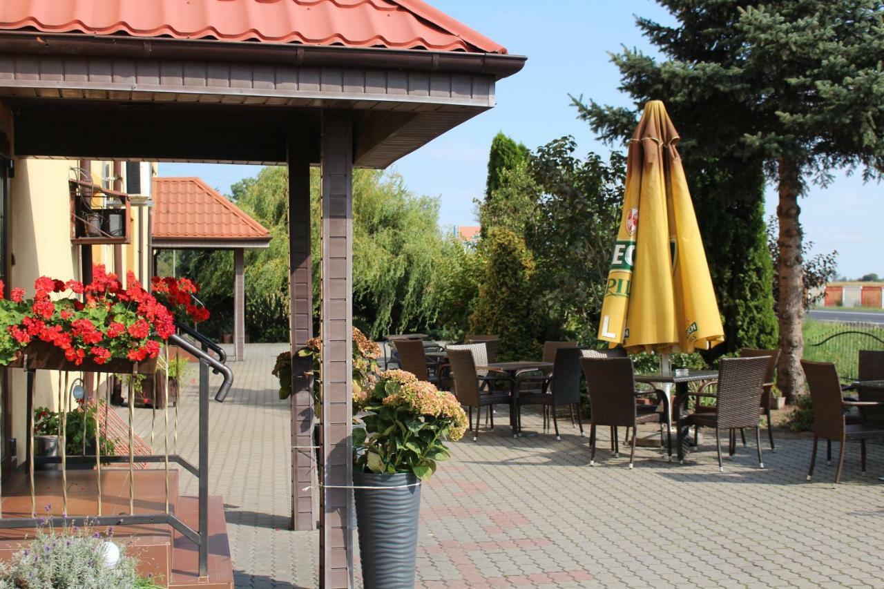 Restauracja Hotel Kassandra Września المظهر الخارجي الصورة