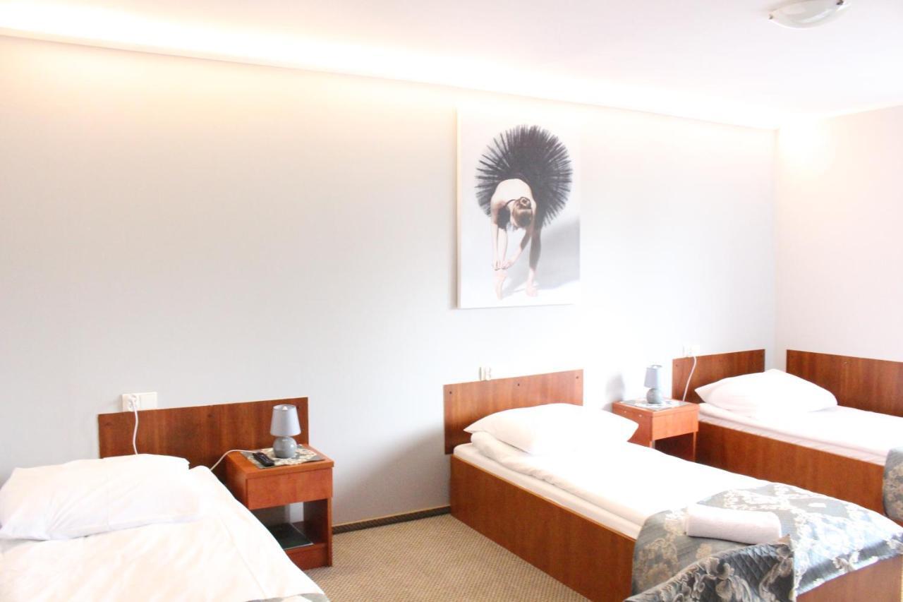 Restauracja Hotel Kassandra Września المظهر الخارجي الصورة